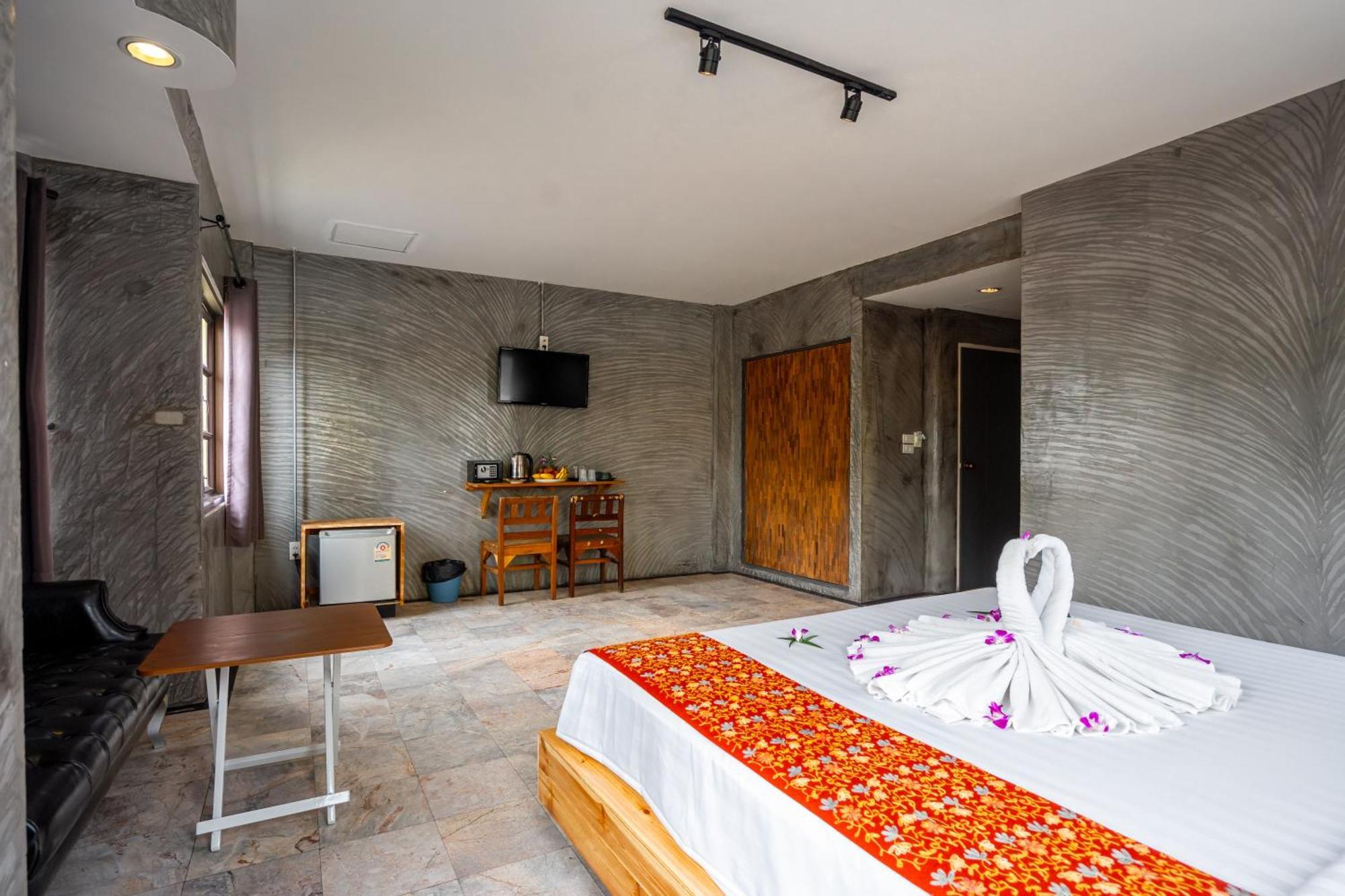 Unotel Karon Beach Exterior photo